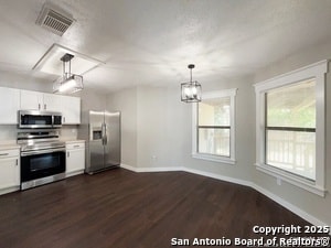 Building Photo - 4867 Camas
