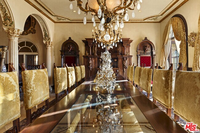 Building Photo - 28 Deep Sea