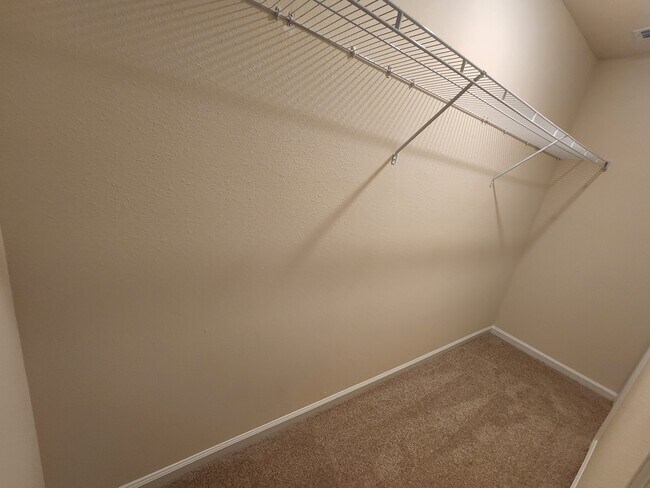 Building Photo - 875 Gate Run Rd