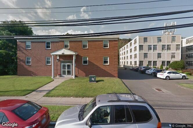 1033 Whalley Ave, immaculate 3 story building with gated parking, on site superintendents - 1035 Whalley Ave