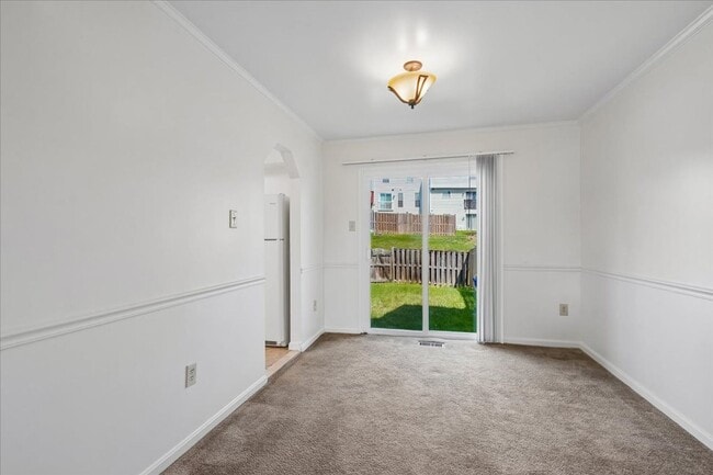 Building Photo - Immediate move-in at Goshen Village