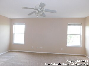 Building Photo - 10386 Oakwood Crest