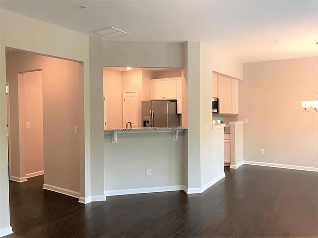 Building Photo - 1327 Elderwood Way