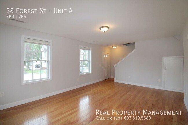 Building Photo - 38 Forest St