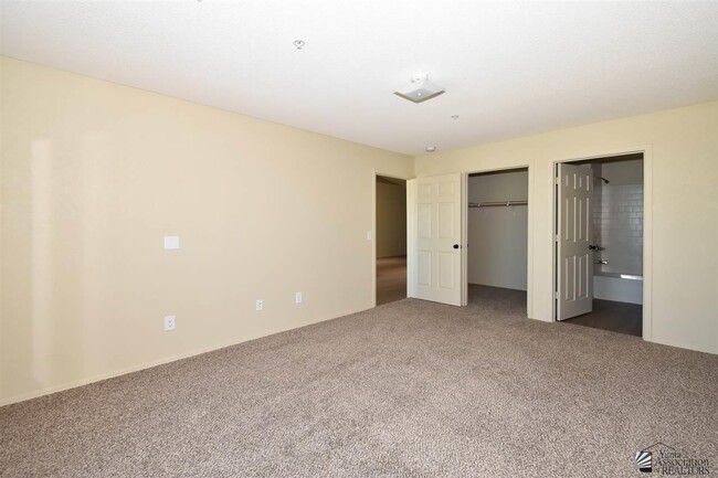 Building Photo - 3886 S Brianna Dr