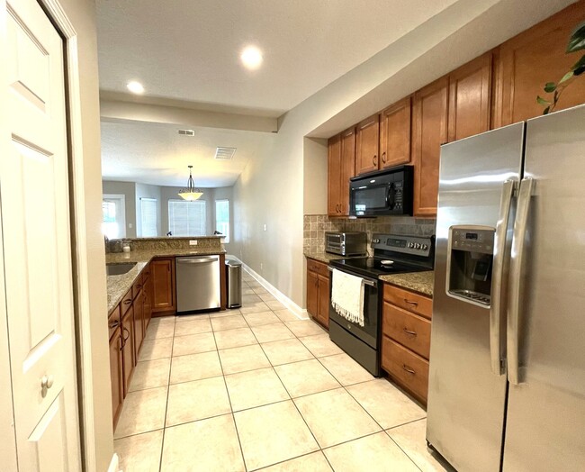 Building Photo - 11 Riviera Estates Ct