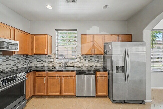 Building Photo - 17737 W Woodrow Ln