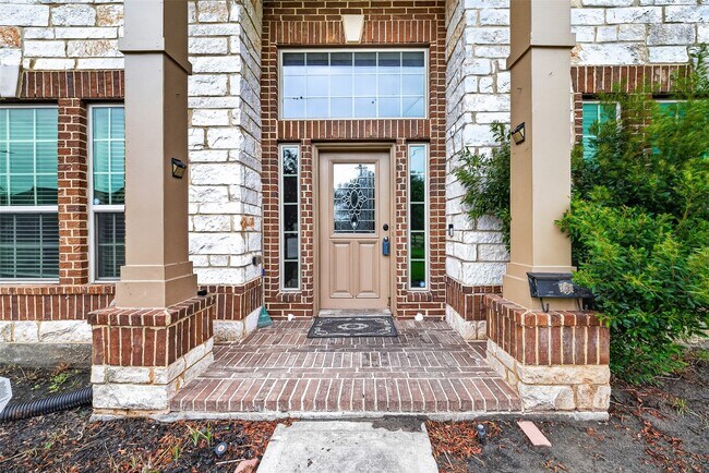 Building Photo - 2931 Oakdale Landing Ct