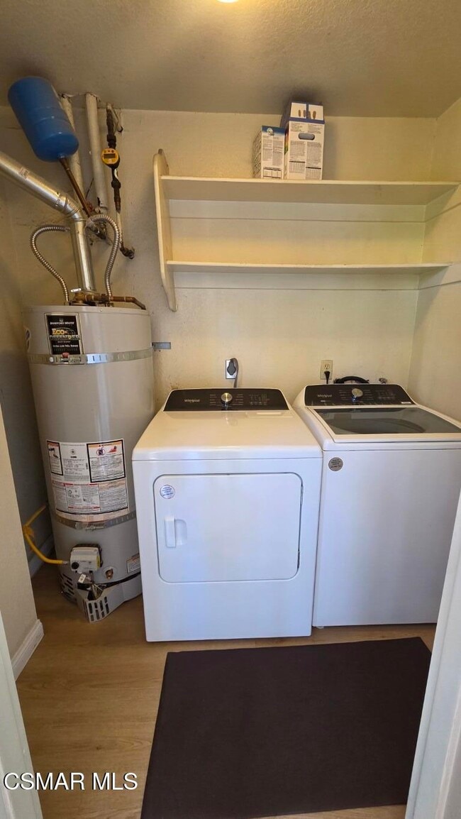 Building Photo - 697 Sutton Crest Trail