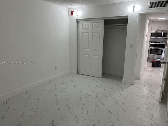 Building Photo - 8841 W Flagler St