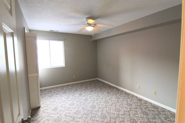 Building Photo - 1030 Blue Ridge Dr