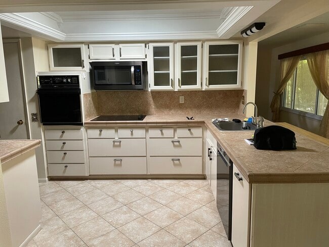 Building Photo - 17622 N Jasmine Dr