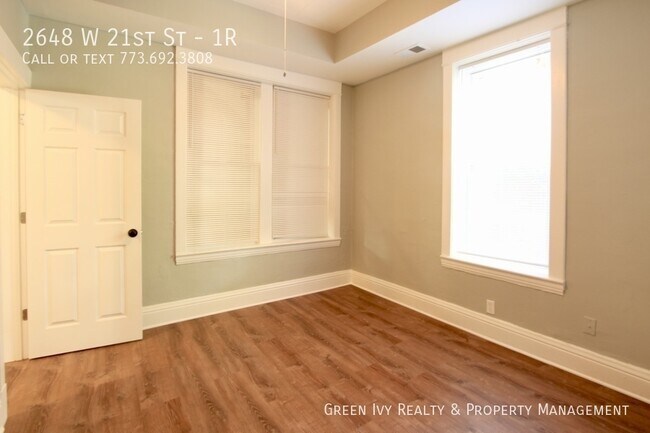 Building Photo - 2648 W 21st St