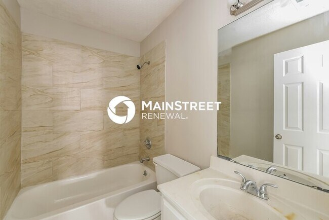 Building Photo - 3 Bedroom Pet-Friendly Home in Memphis, TN with Main Street Renewal