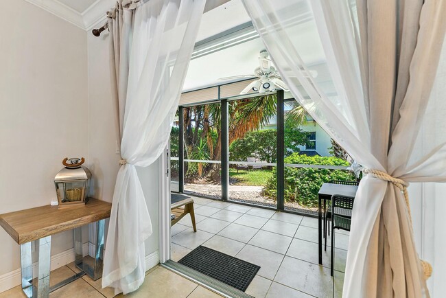 Building Photo - 3036 Park Ave