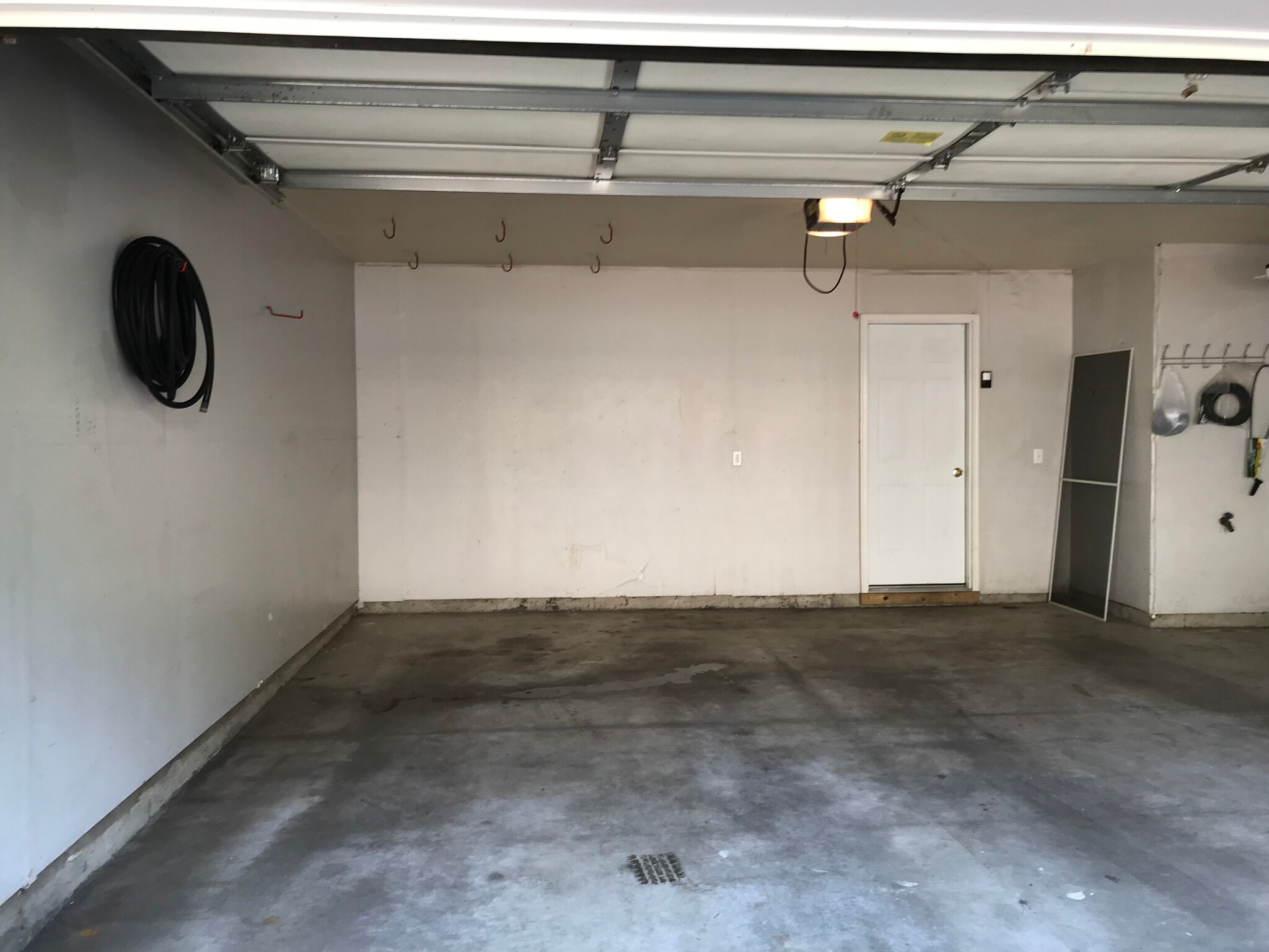Garage - 747 2nd St NE