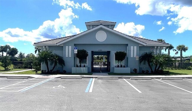 Building Photo - 1912 Saddlewood Cir