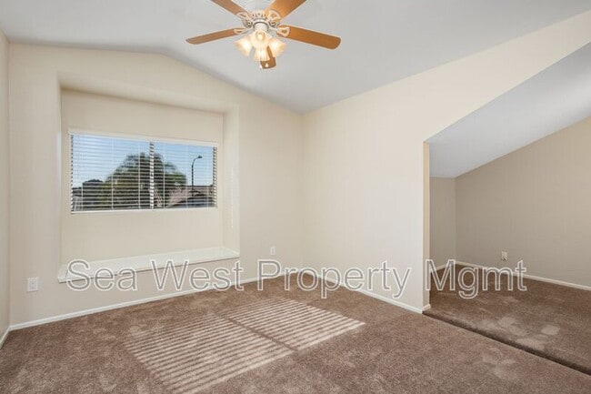 Building Photo - 1366 Eldean Ln