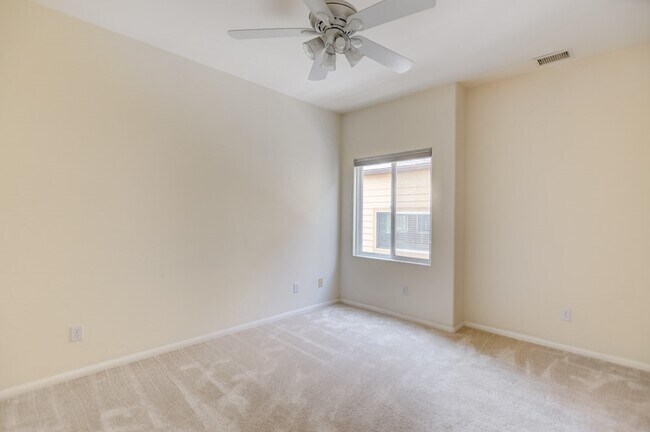 Building Photo - 1939 Felspar St