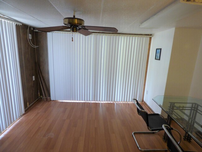 Building Photo - 1358 Arrow St