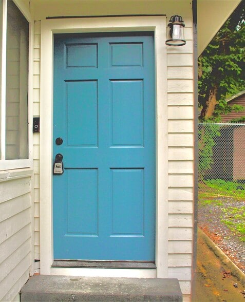 Building Photo - 1124 S 14th St