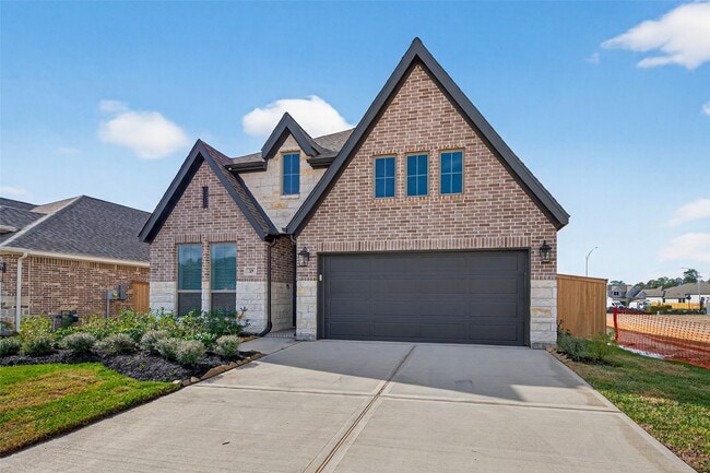 Building Photo - 319 Silver Sage St