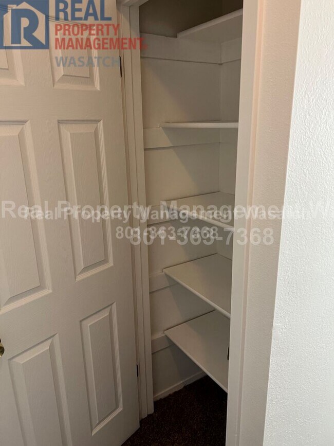 Building Photo - 835 S 835 E