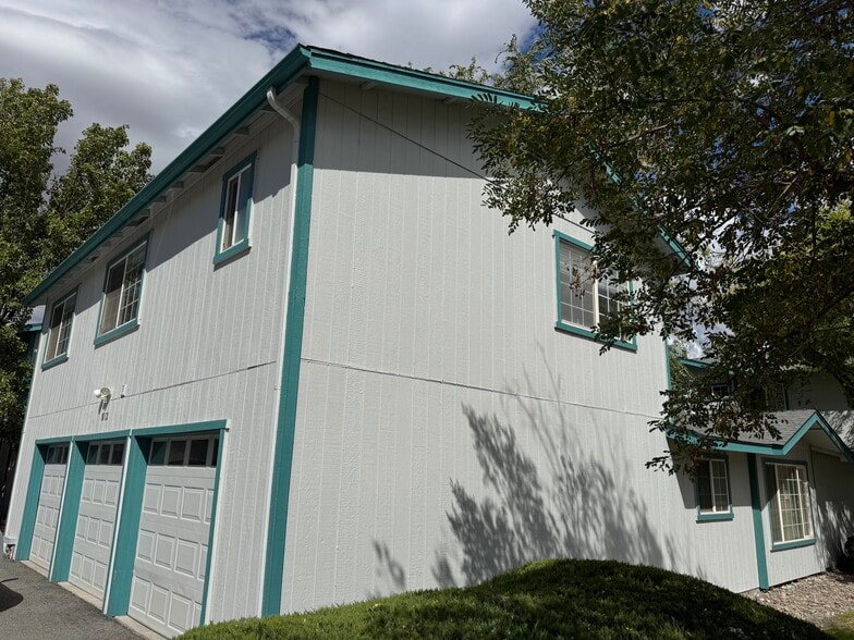 Building Photo - 1012 E Fifth St