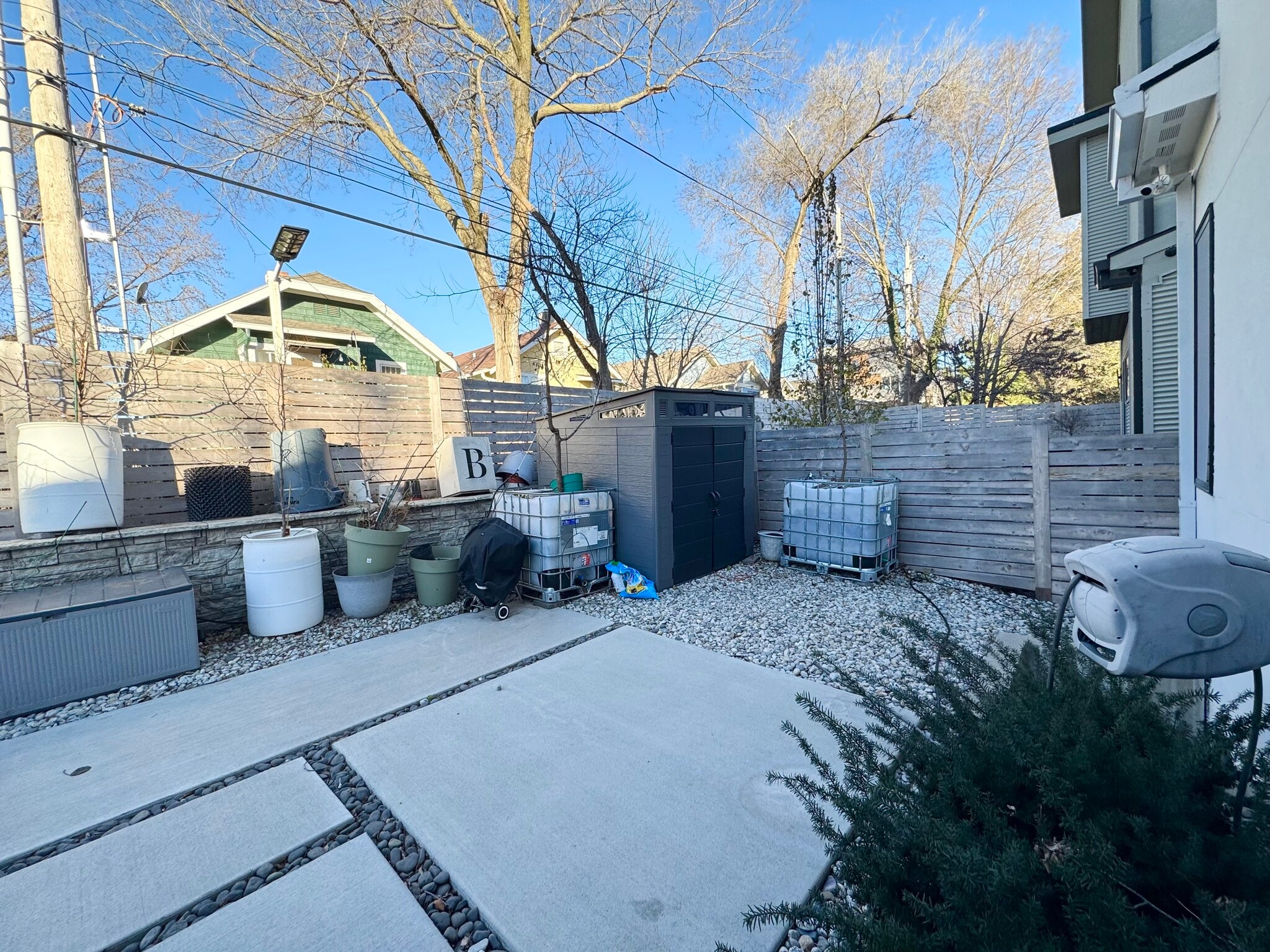 Building Photo - 4732 Mercier St