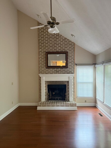 Building Photo - 7574 Allenwood Ct