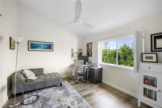 Building Photo - 13041 Moorpark St