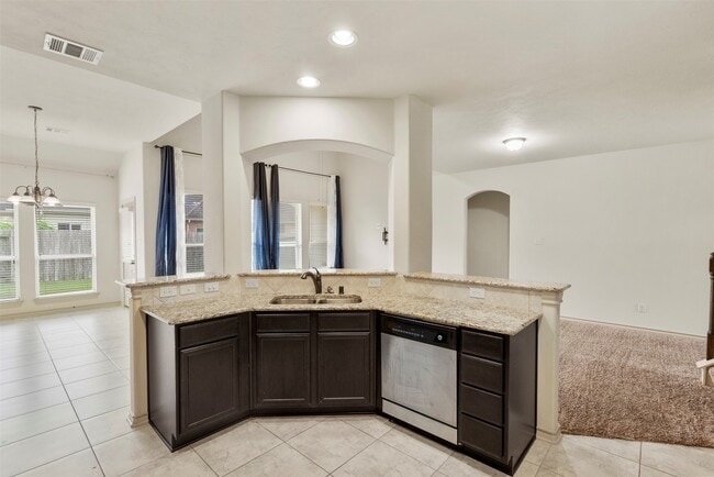Building Photo - 2026 Argos Dr