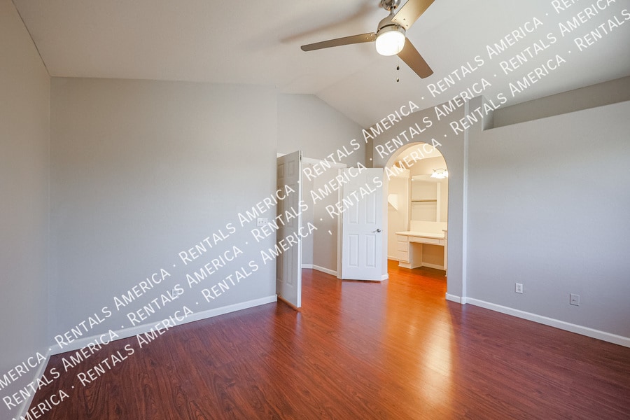 Building Photo - 3440 E Southern Ave