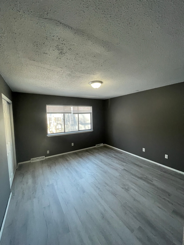 Building Photo - 3211 Schuetzen Ln