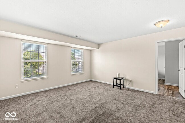 Building Photo - 733 Reunion Ln