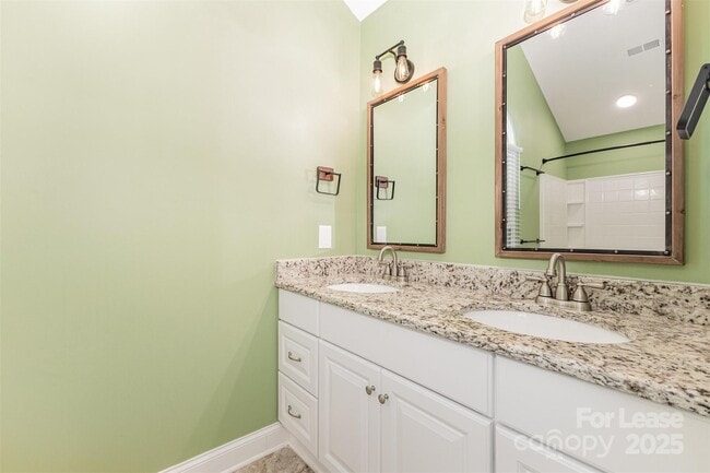 Building Photo - 100 Aurora Ln