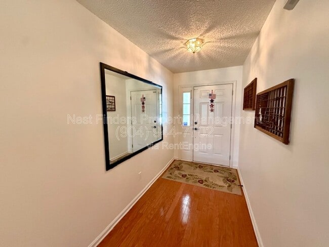 Building Photo - 5524 Hidden Ridge Dr