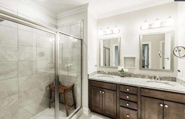 Building Photo - Upscale Modern Townhome nestled in the   G...
