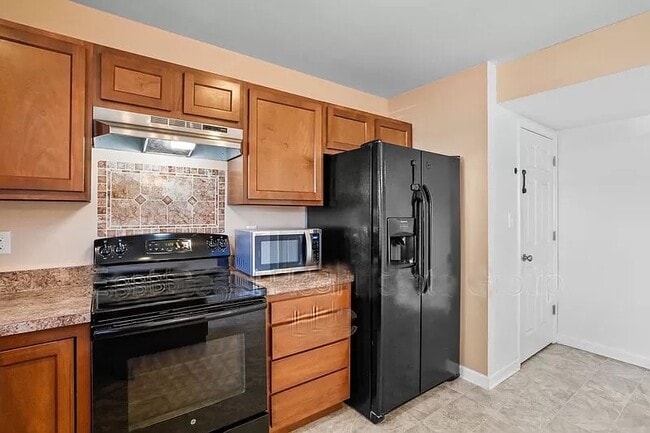 Building Photo - 39 Stix Ln