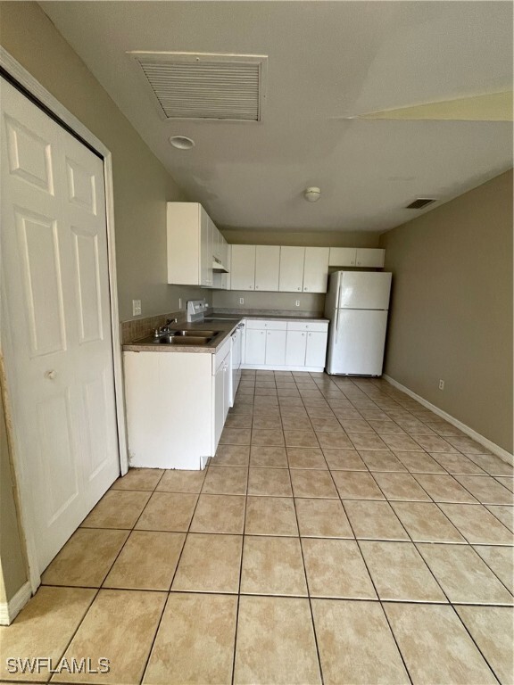 Building Photo - 1088 Jaguar Blvd