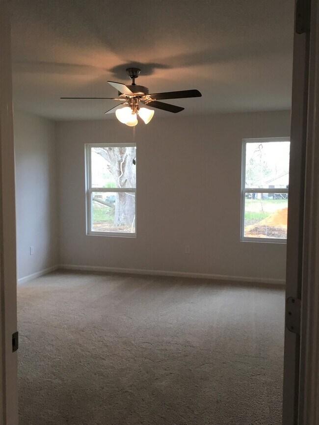 Building Photo - Beautiful 3/2 Family home in Beulah- Close to Navy Federal Credit Union Main Campus!