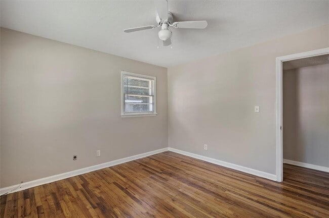 Building Photo - 190 Opal Dr