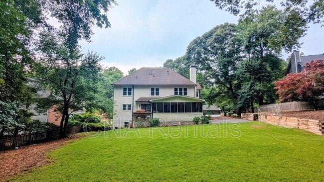 Building Photo - 573 Trailwood Ln SW