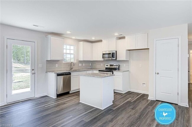 Building Photo - 3155 Misty Ridge Dr