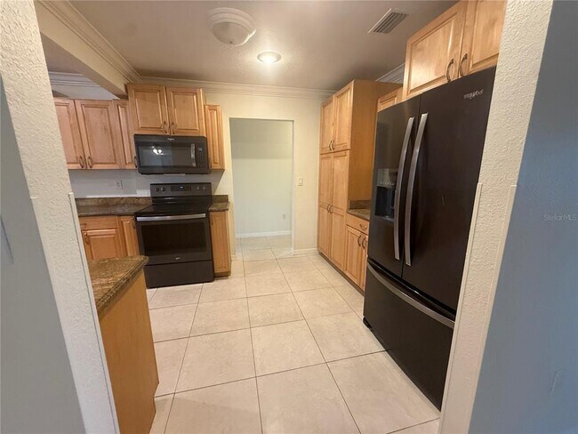 Building Photo - 440 W Tarpon Blvd NW