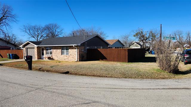 Building Photo - 417 Wood St