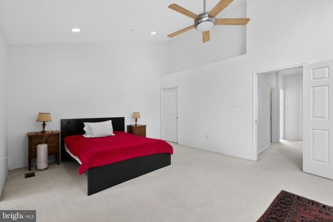 Building Photo - 1034 Meandering Way