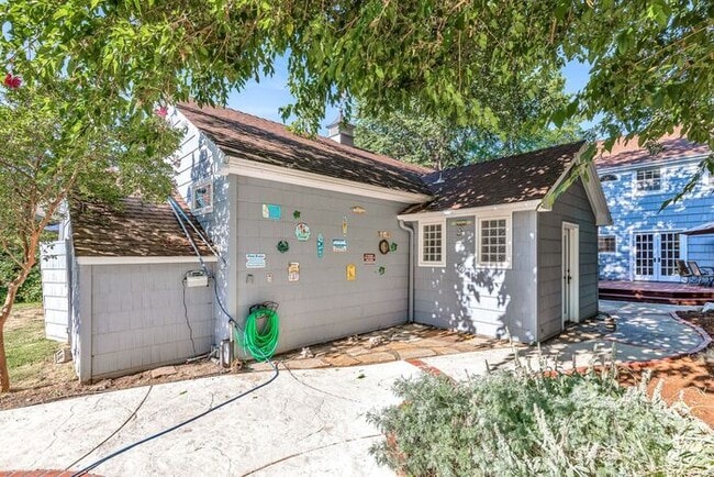 Building Photo - Beautiful Estate for Rent in Ashland