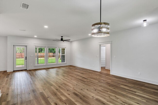 Building Photo - 6436 Kylito Cir