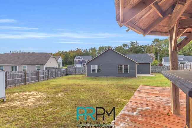 Building Photo - 109 Screech Dr